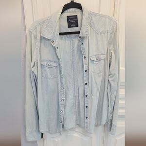 American Eagle Pearl Snap Denim Shirt Size L